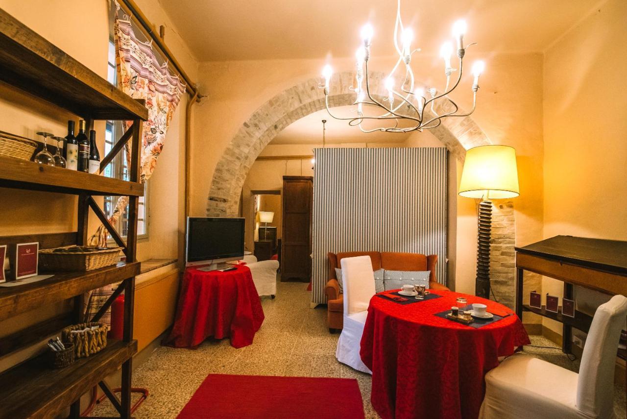 Palazzo Romani Adami Fermo Eksteriør billede